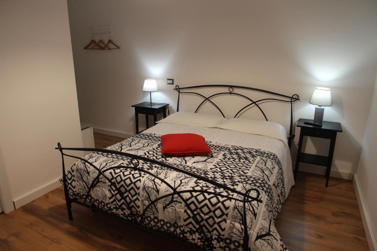 Es - Essential Solution & Emotion Stories Bed & Breakfast Verona Ngoại thất bức ảnh